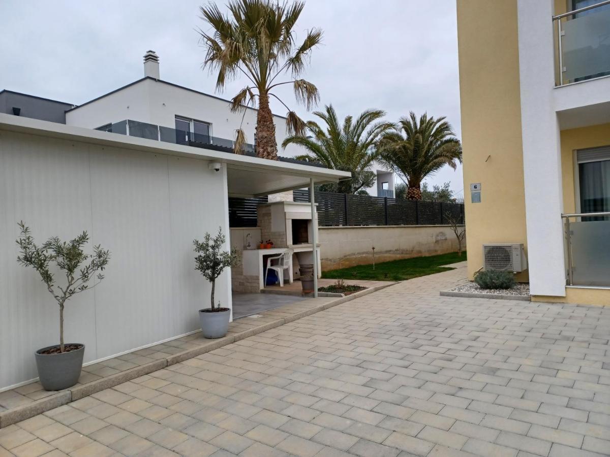 Apartments Leon 1 Novigrad Istria 外观 照片